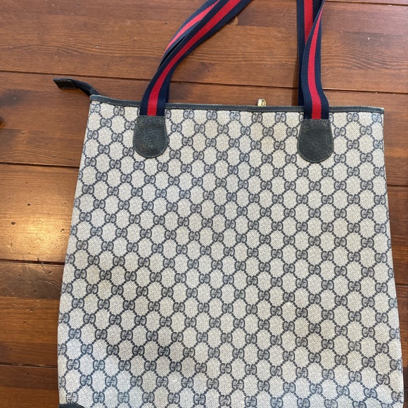 Gucci Tote - Picture 12 of 15